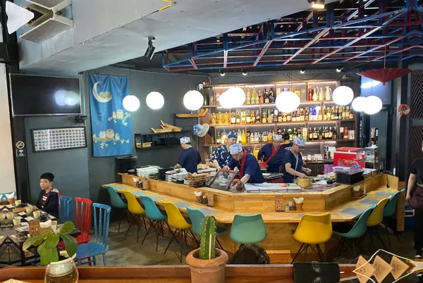 mitami japanese restaurant 닷지석, 요리사들, 좌석