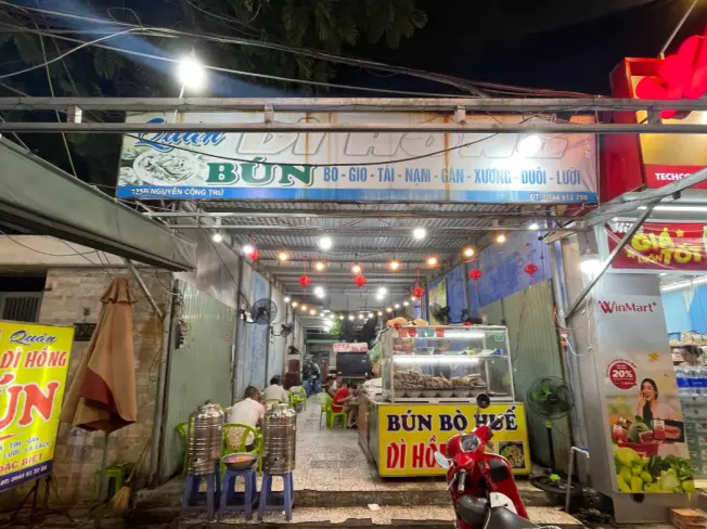 Quán Bún Dì Hồng