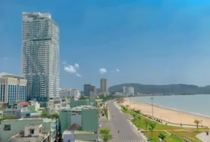 꾸이년 도시 전경