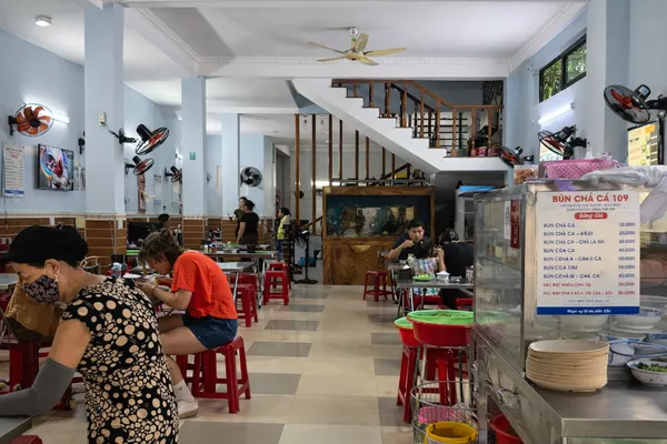 분짜까109-내부-모습